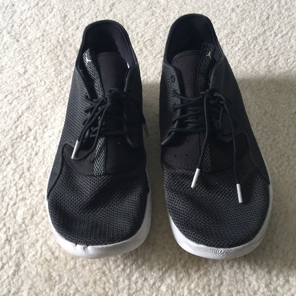 Men’s Nike Air Sneakers Size 10.5